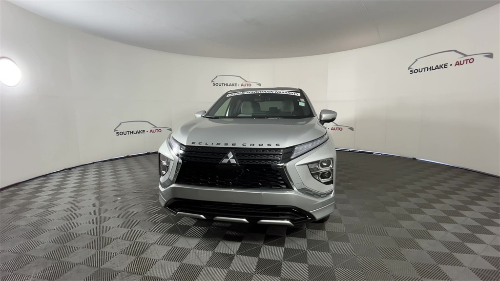 2025 Mitsubishi Eclipse Cross SE photo 3
