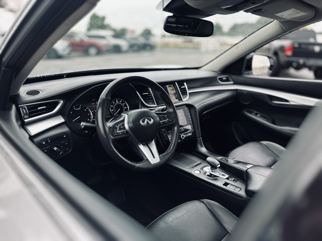 2021 Infiniti QX50 Essential photo 21