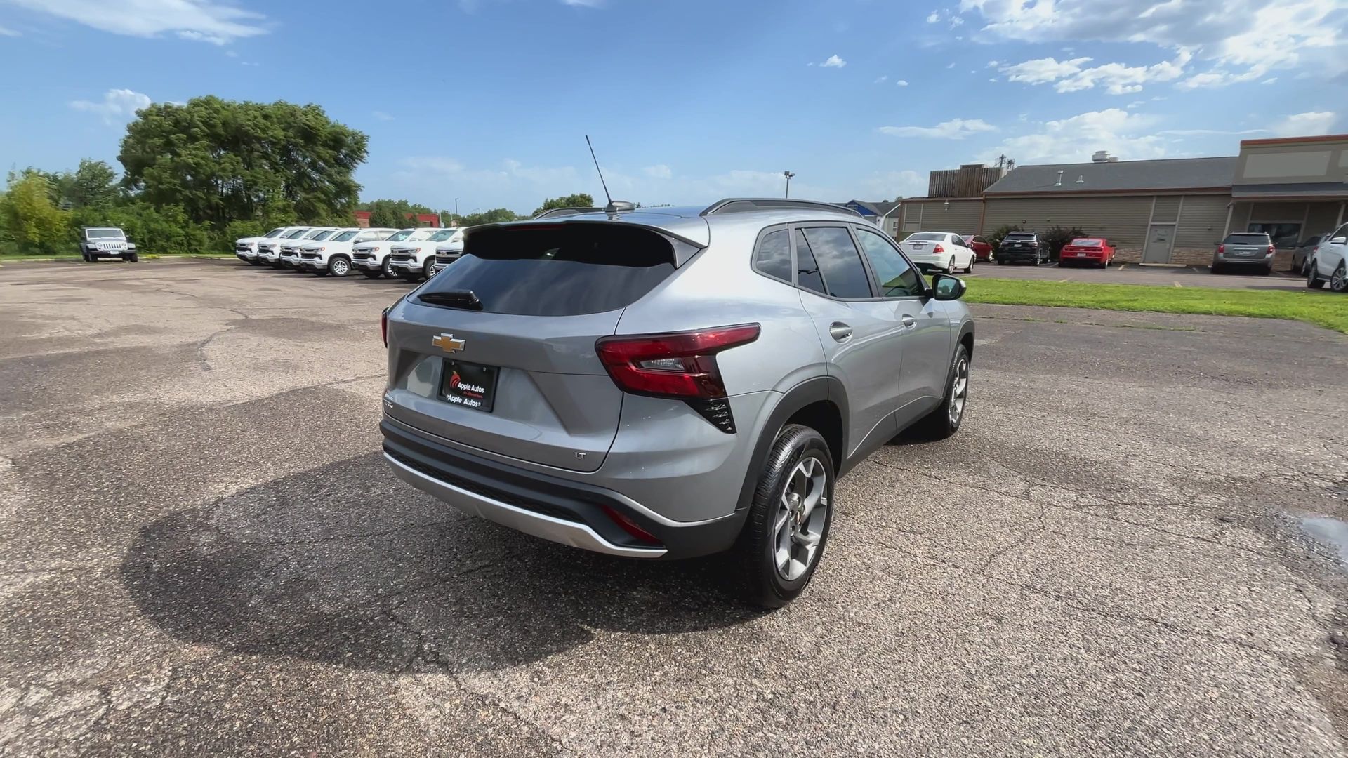 2025 Chevrolet Trax LT photo 29