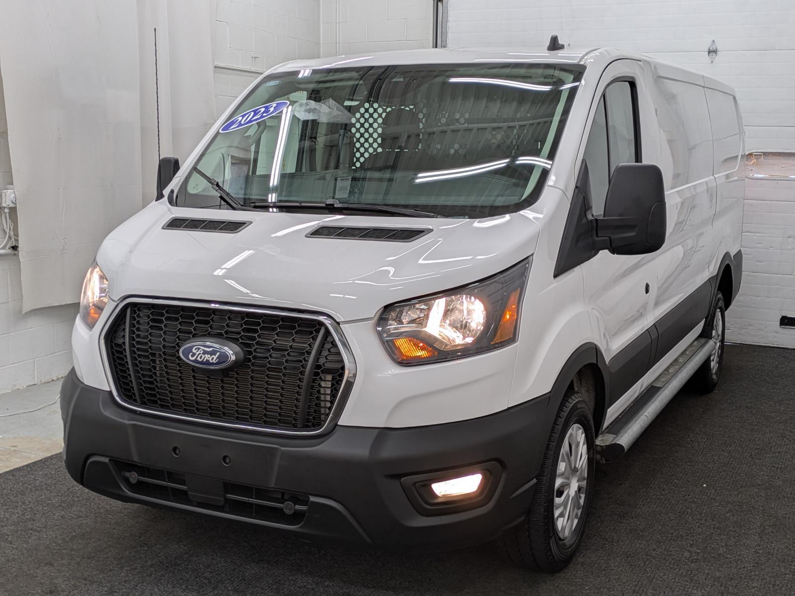 2023 Ford Transit Van Base's photo