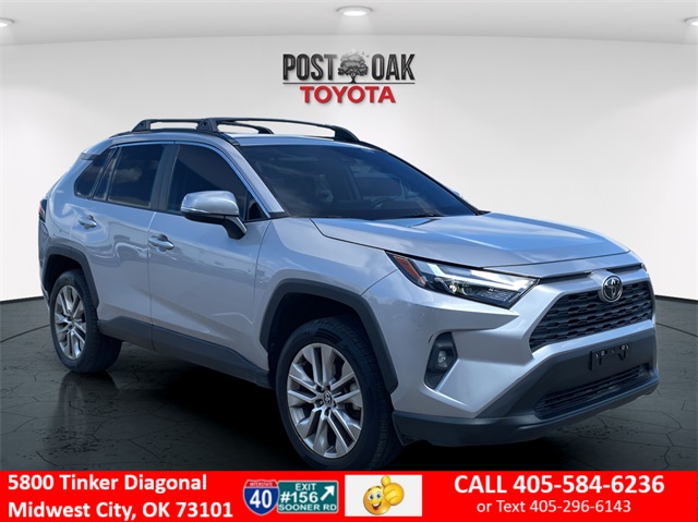 2022 Toyota RAV4 XLE Premium photo 2