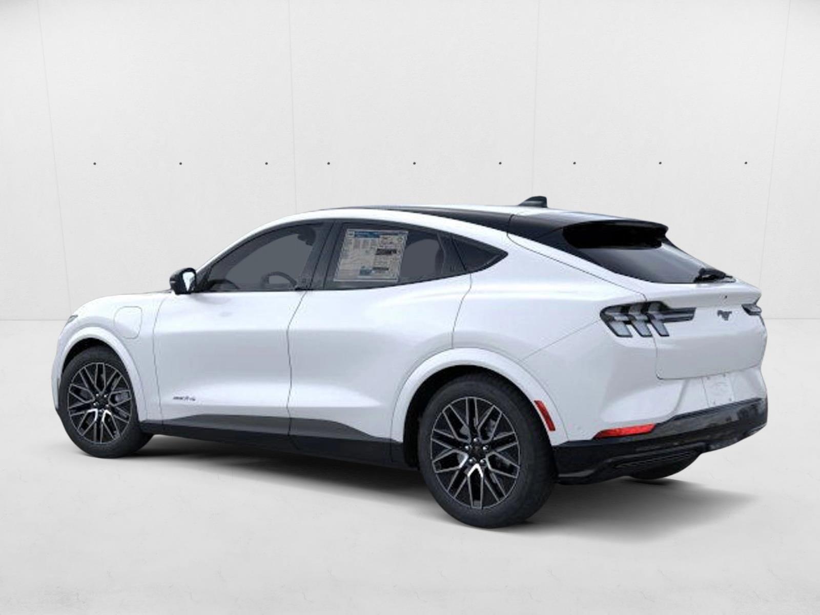 2025 Ford Mustang Mach-E Premium photo 3