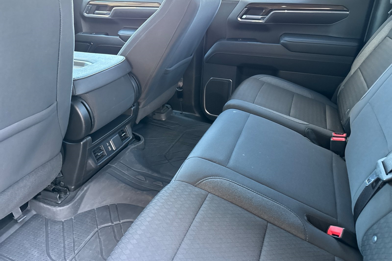 2024 Chevrolet Silverado 1500 LT photo 11