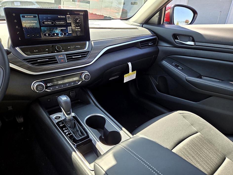 2025 Nissan Altima SV Special Edition photo 15