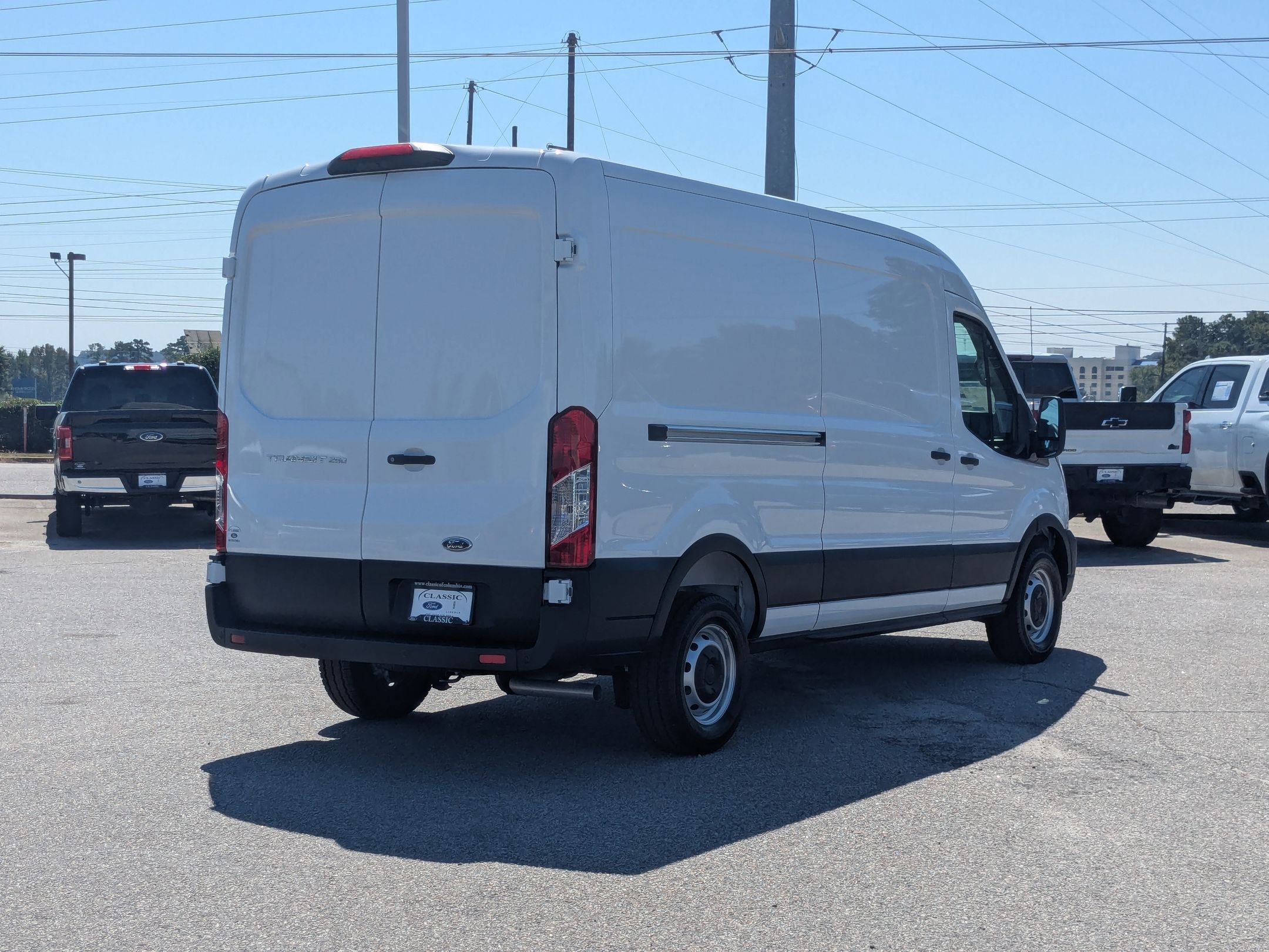 2025 Ford Transit Cargo Van photo 4