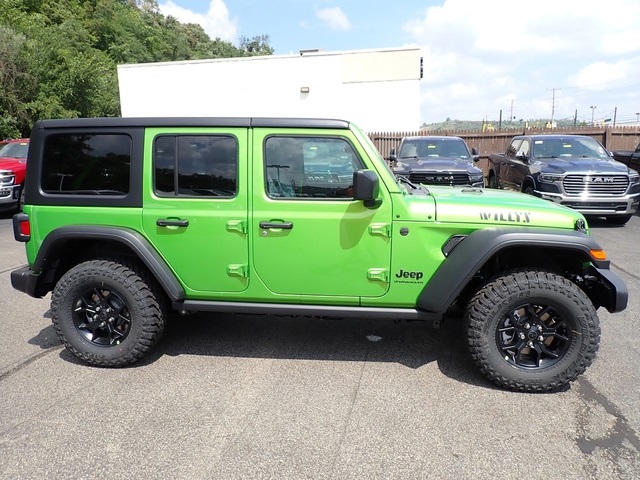 2025 Jeep Wrangler Willys photo 7