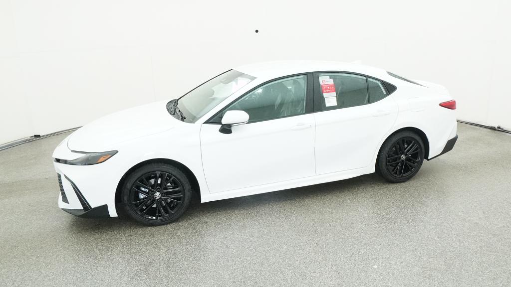 2025 Toyota Camry SE photo 7