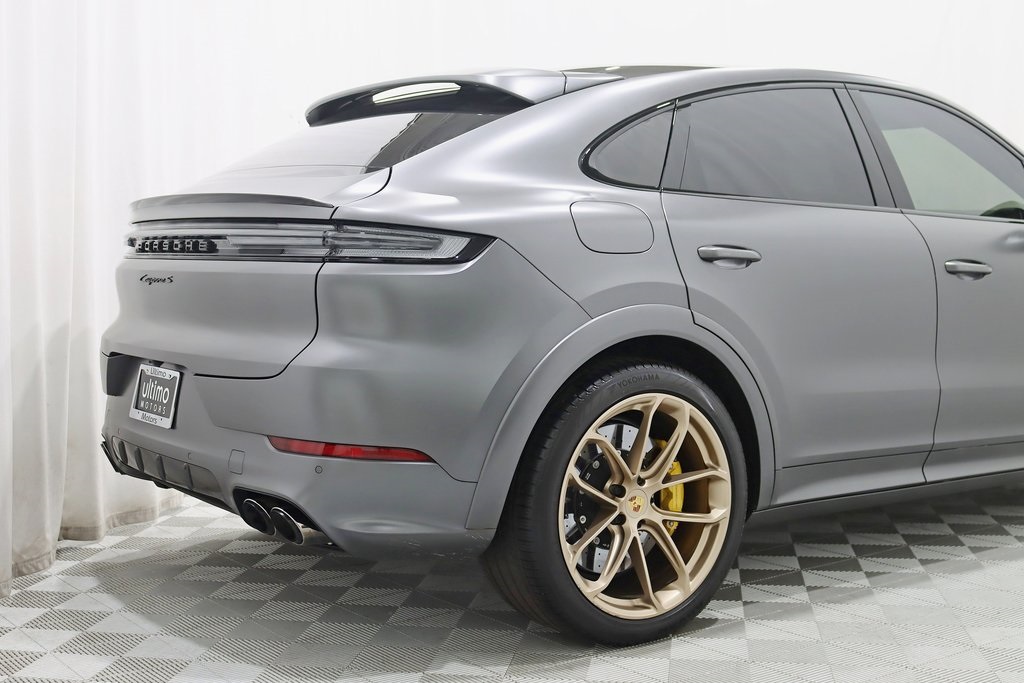 2024 Porsche Cayenne Coupe S photo 9