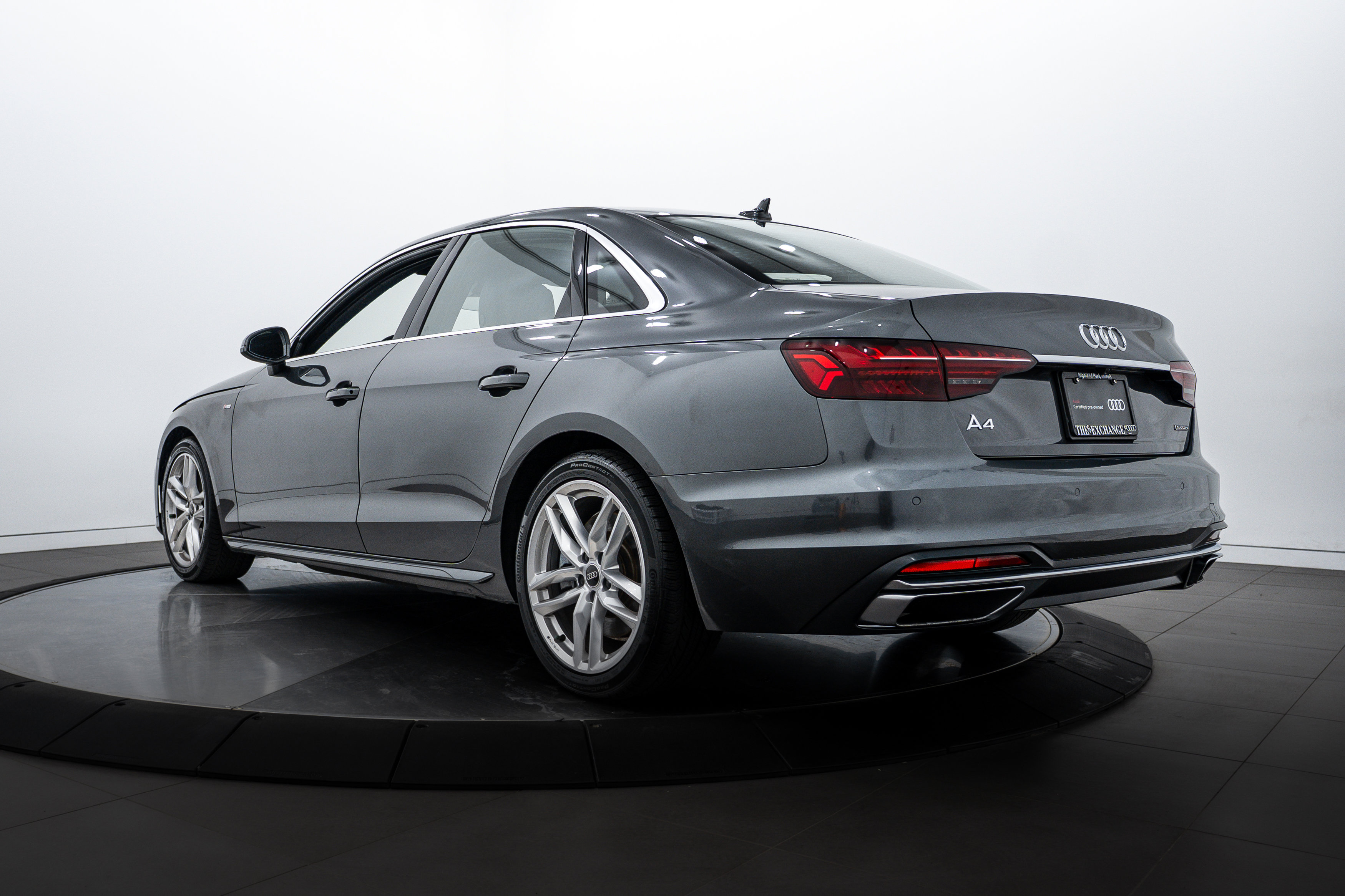 2023 Audi A4 S line Quattro Premium photo 5