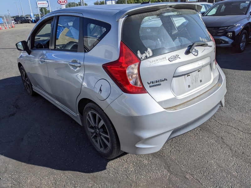 2018 Nissan Versa Note SR photo 3