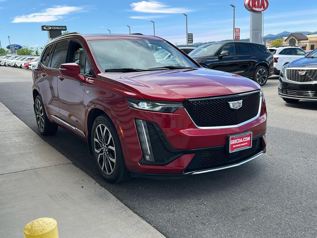 2021 Cadillac XT6 Sport photo 3