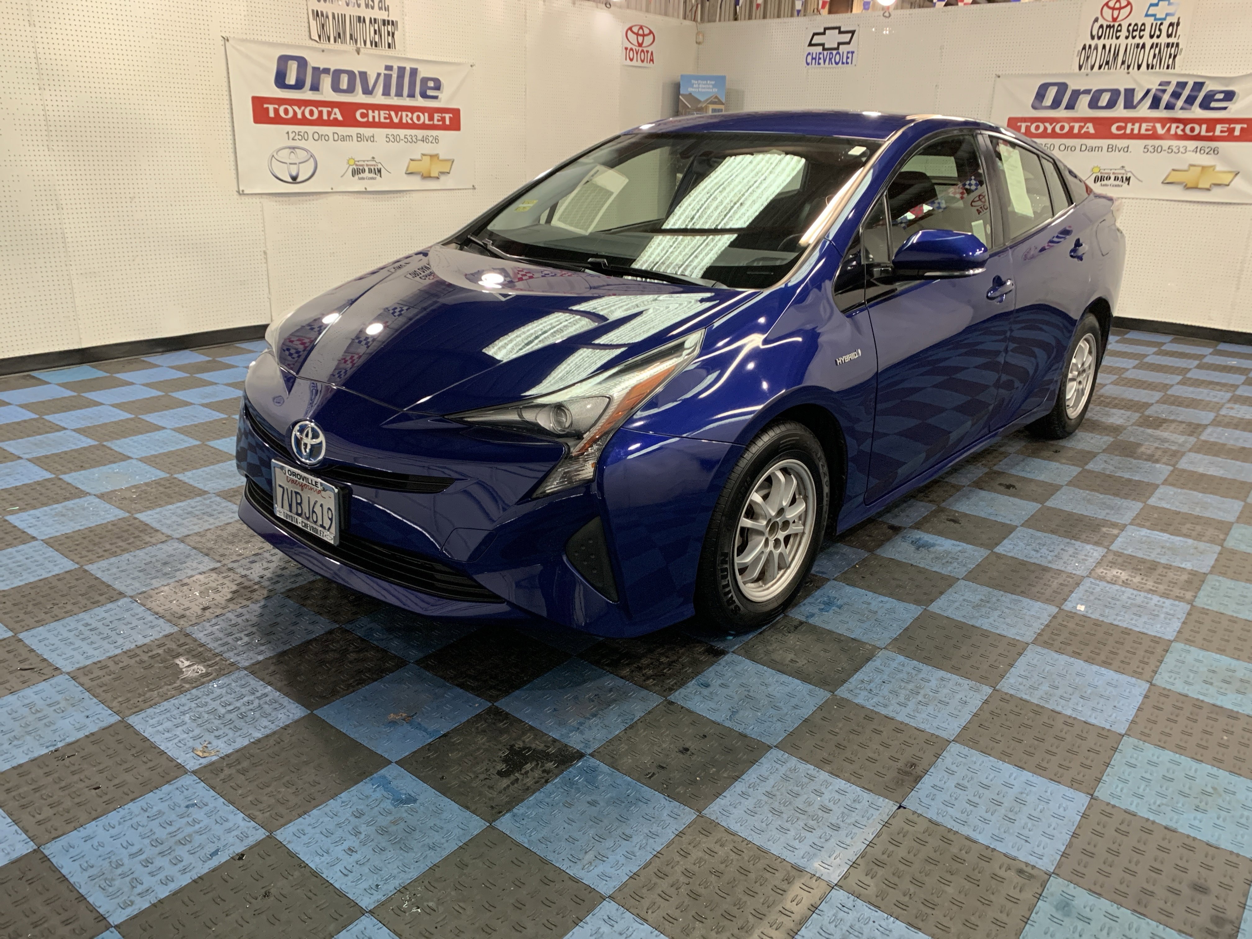 2016 Toyota Prius Three's photo