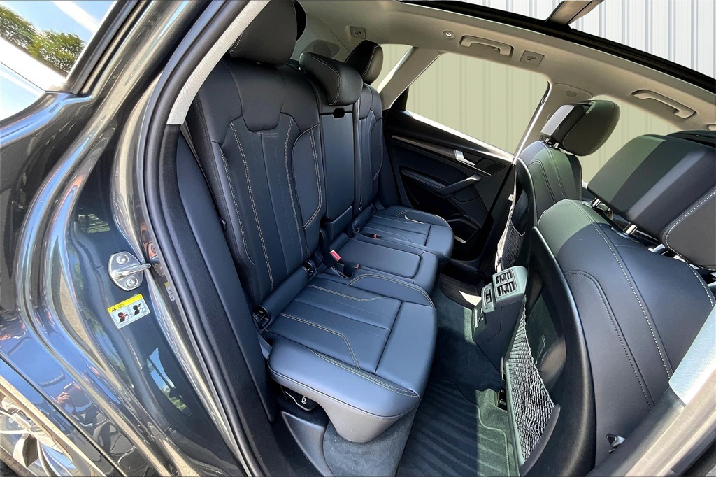 2025 Audi Q5 45 S line Premium Plus photo 24