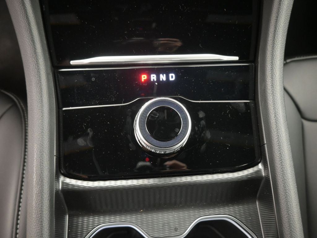 2025 Jeep Grand Cherokee Limited photo 3