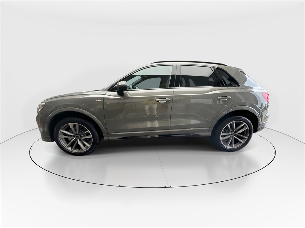 2025 Audi Q3 Premium S line photo 4