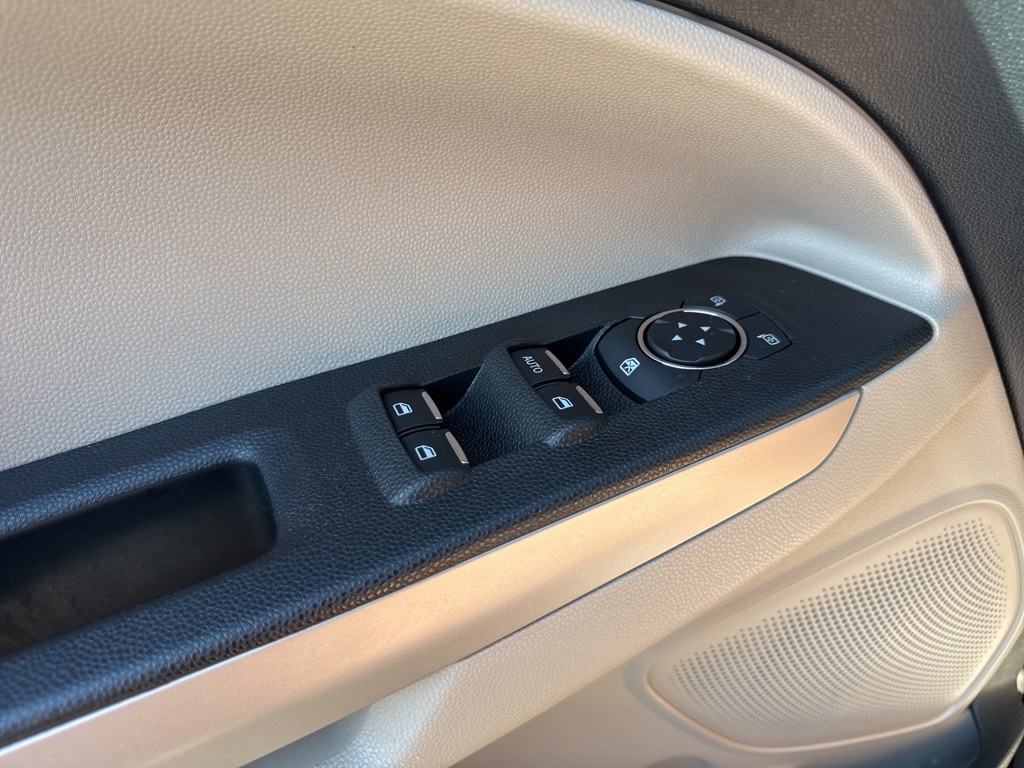 2022 Ford EcoSport S photo 2