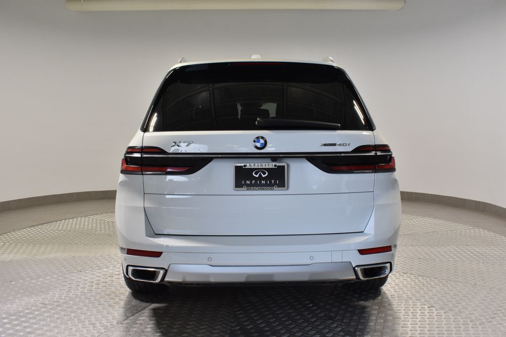 2023 Bmw X7 xDrive40i photo 3