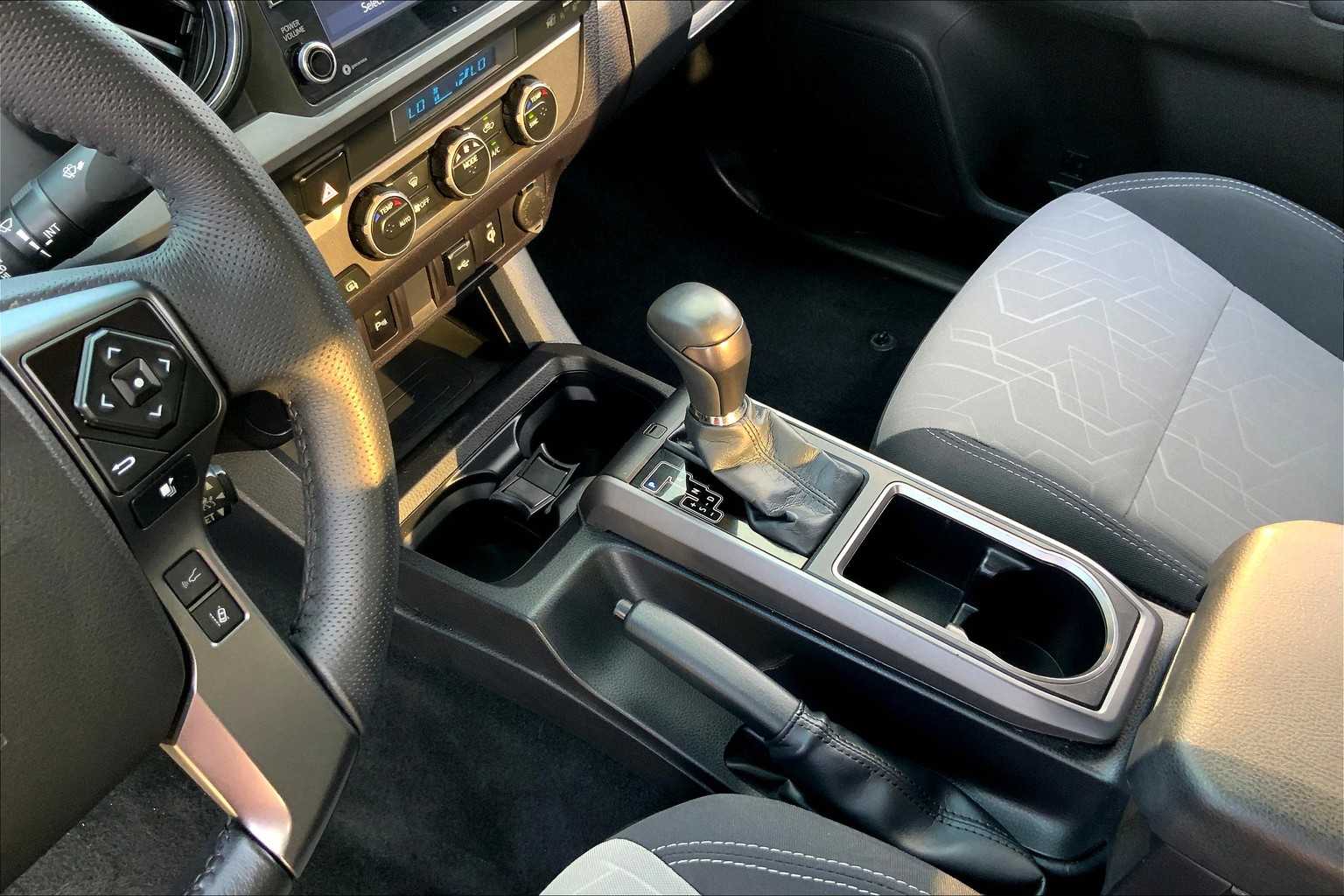 2023 Toyota Tacoma TRD Sport V6 photo 15