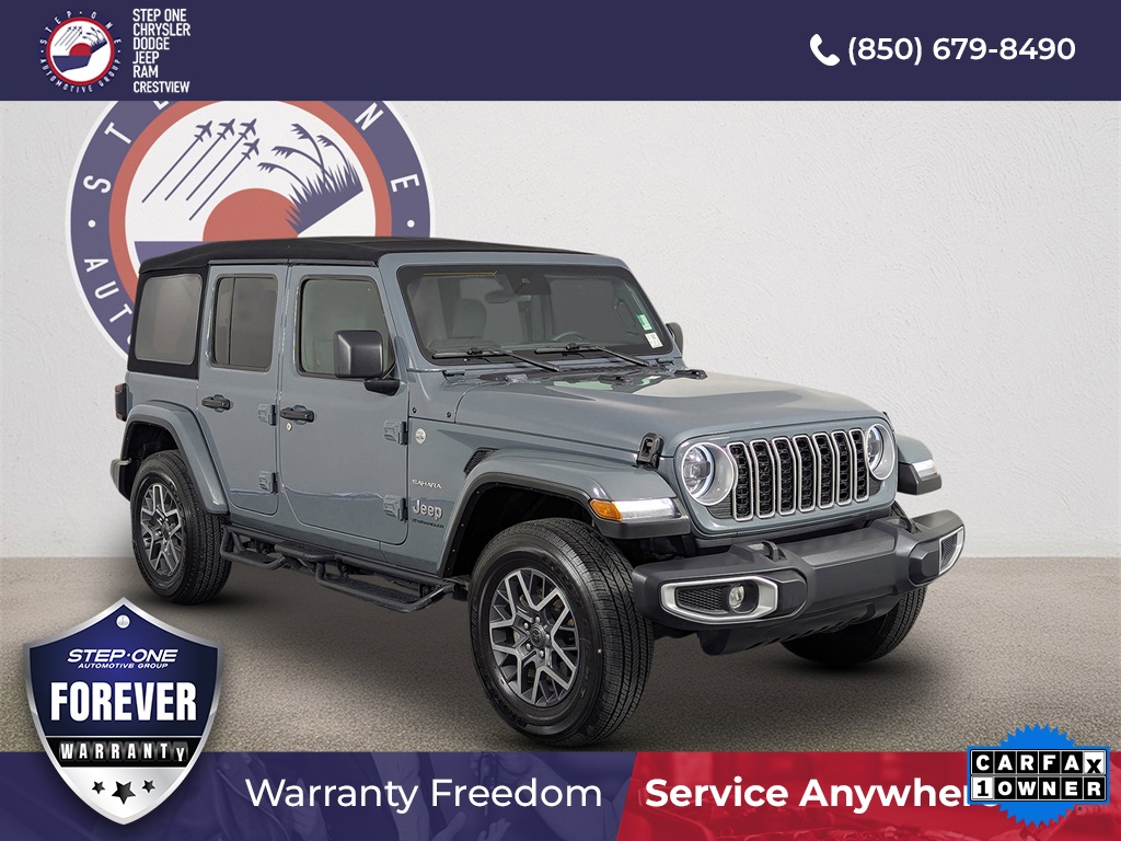 2024 Jeep Wrangler 4-Door Sahara's photo