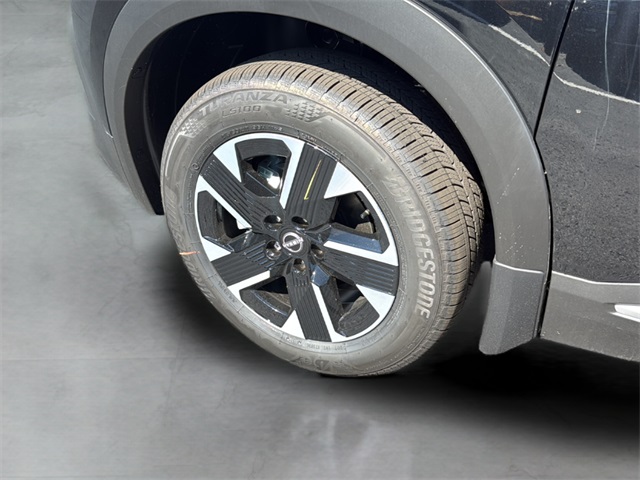 2026 Nissan Kicks SV photo 12