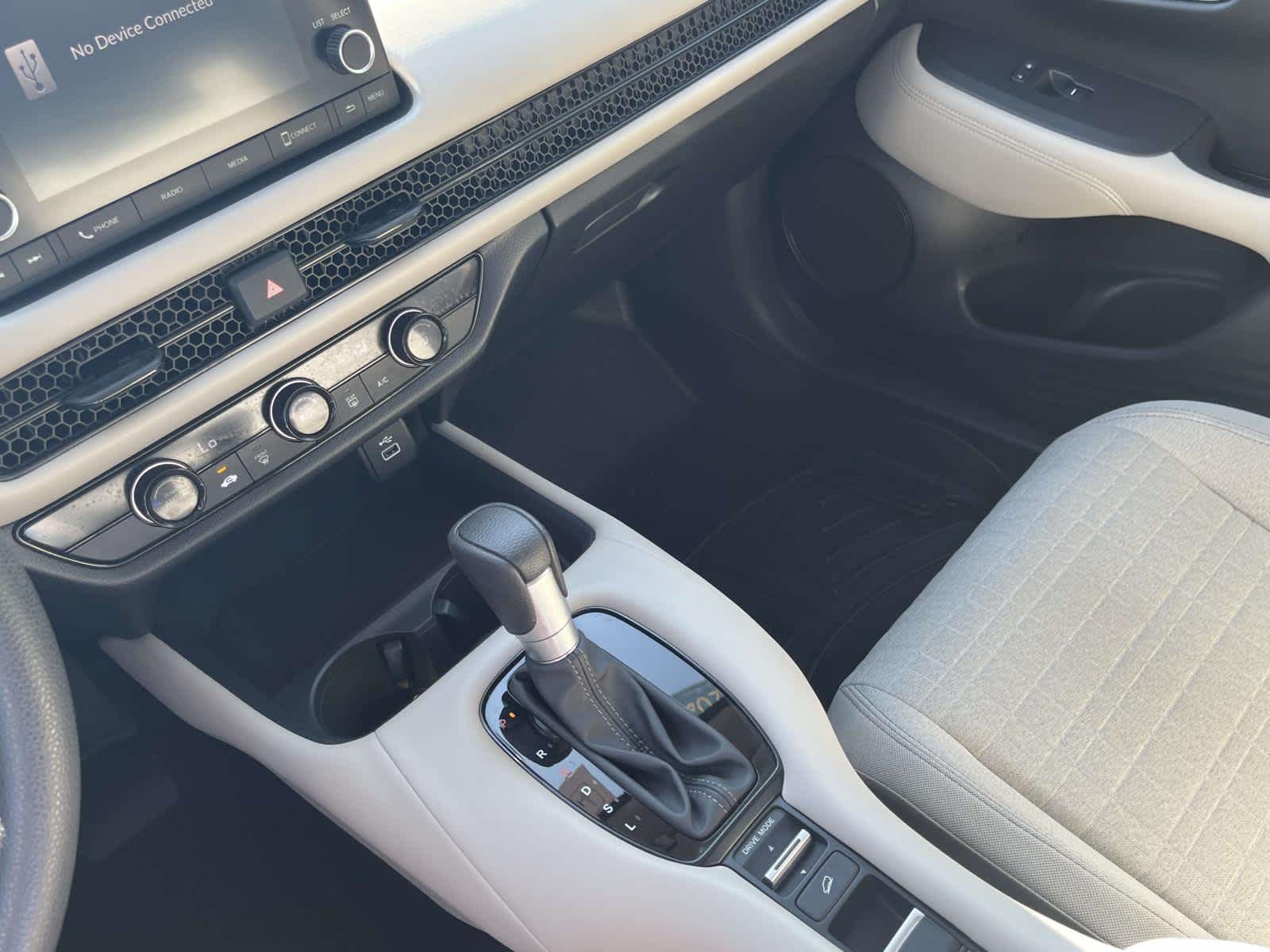 2023 Honda HR-V LX photo 19