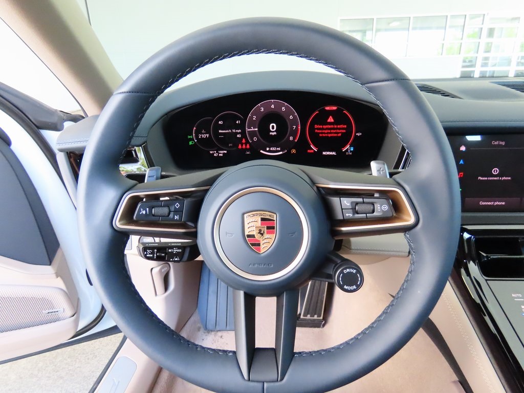 2024 Porsche Panamera 4 photo 35
