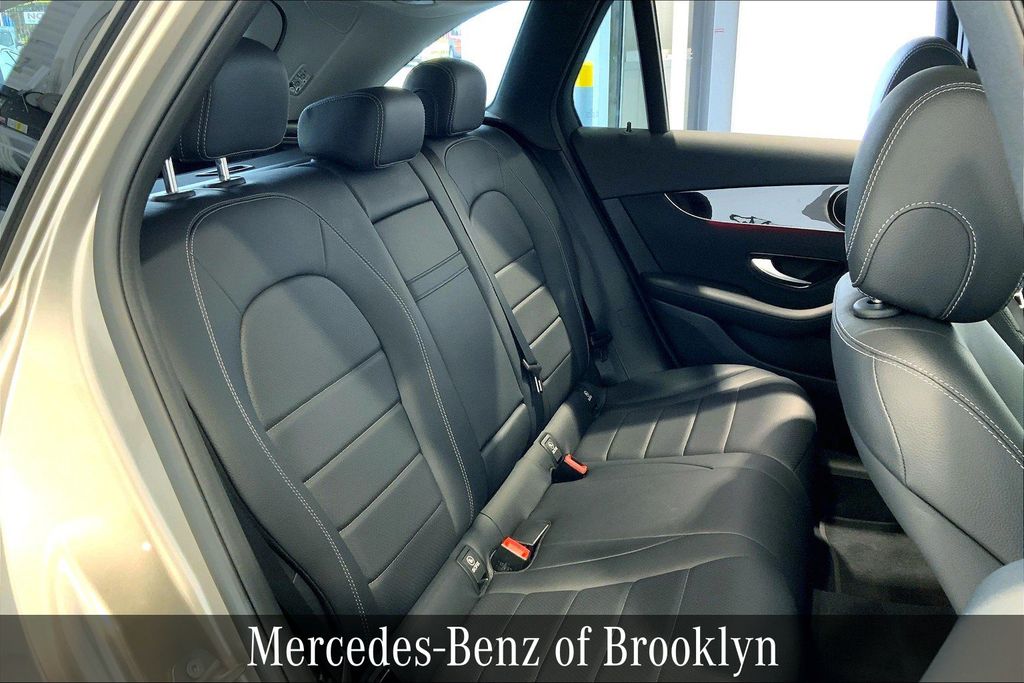 2021 Mercedes Benz GLC 300 4MATIC photo 17
