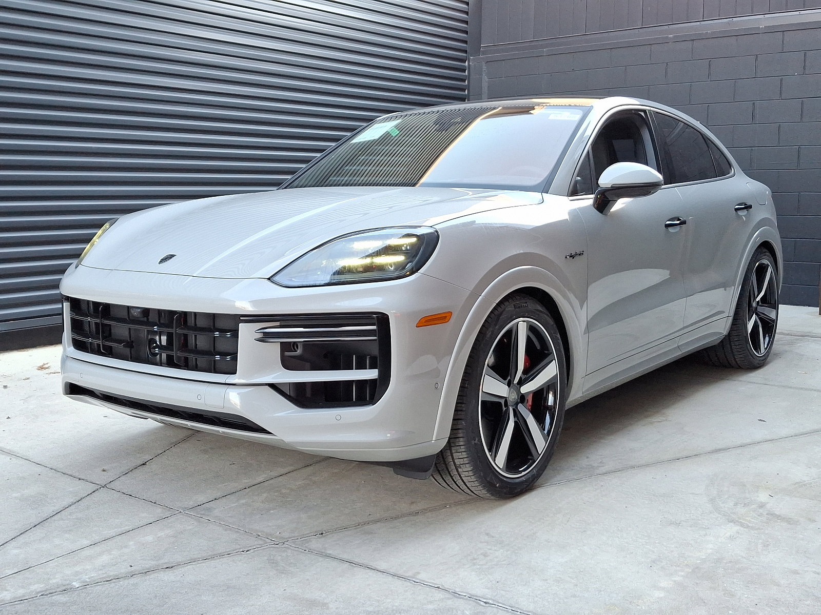 2025 Porsche Cayenne Coup