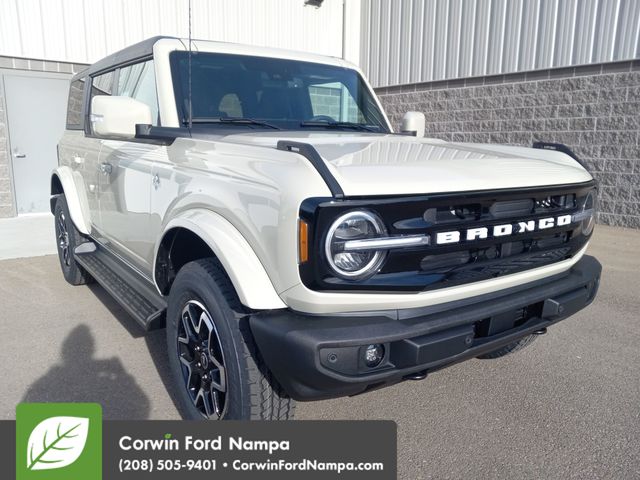 2025 Ford Bronco 4-Door Outer Banks's photo