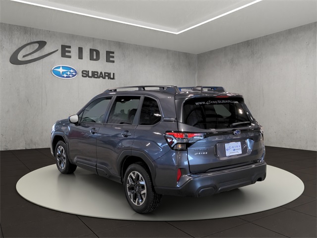 2026 Subaru Forester Premium photo 2