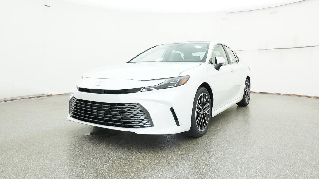 2025 Toyota Camry XLE photo 4