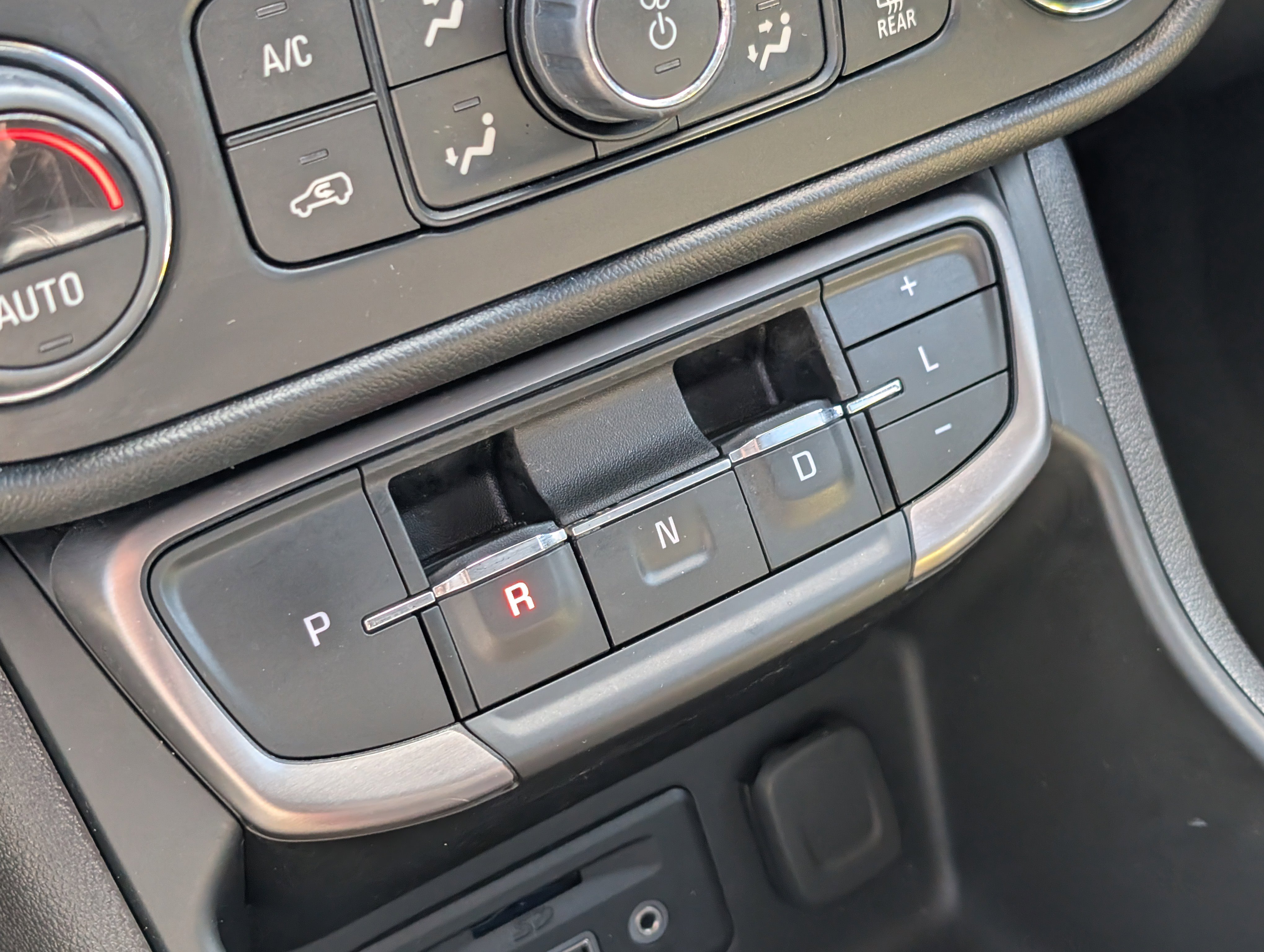 Used 2023 Summit White GMC AT4 image 32