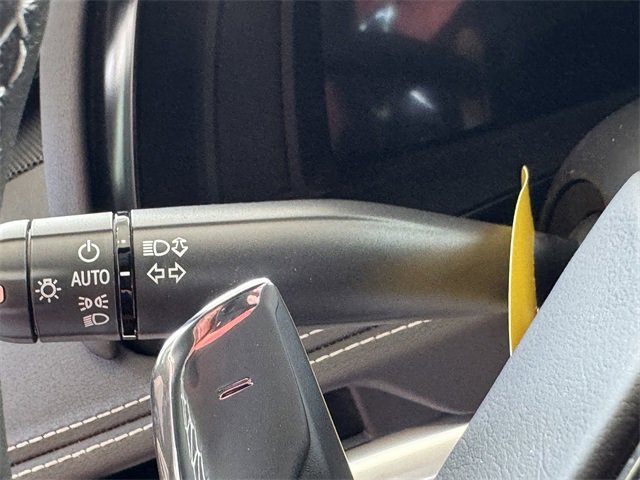 2025 Chevrolet Corvette E-Ray 2LZ photo 13