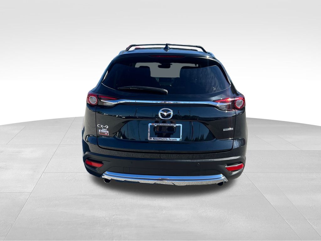 2022 Mazda CX-9 Touring photo 4