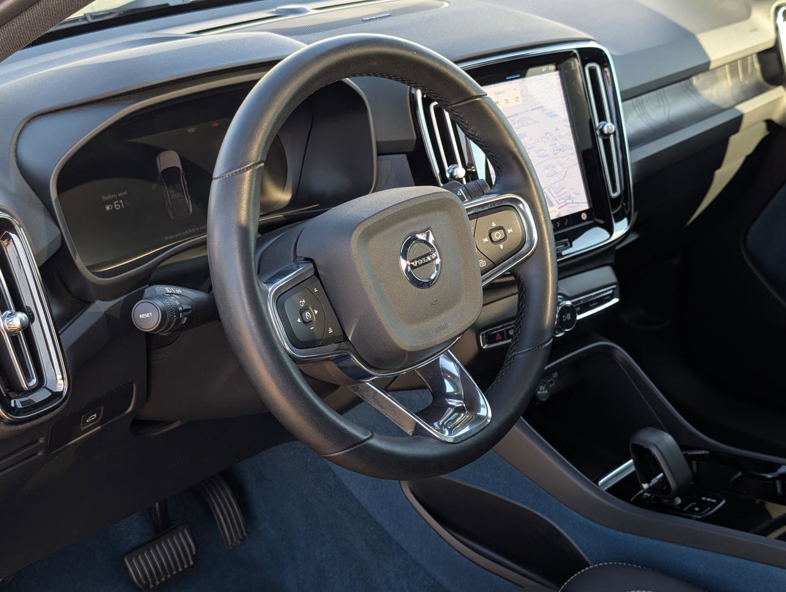 2023 Volvo C40 Recharge Ultimate photo 23