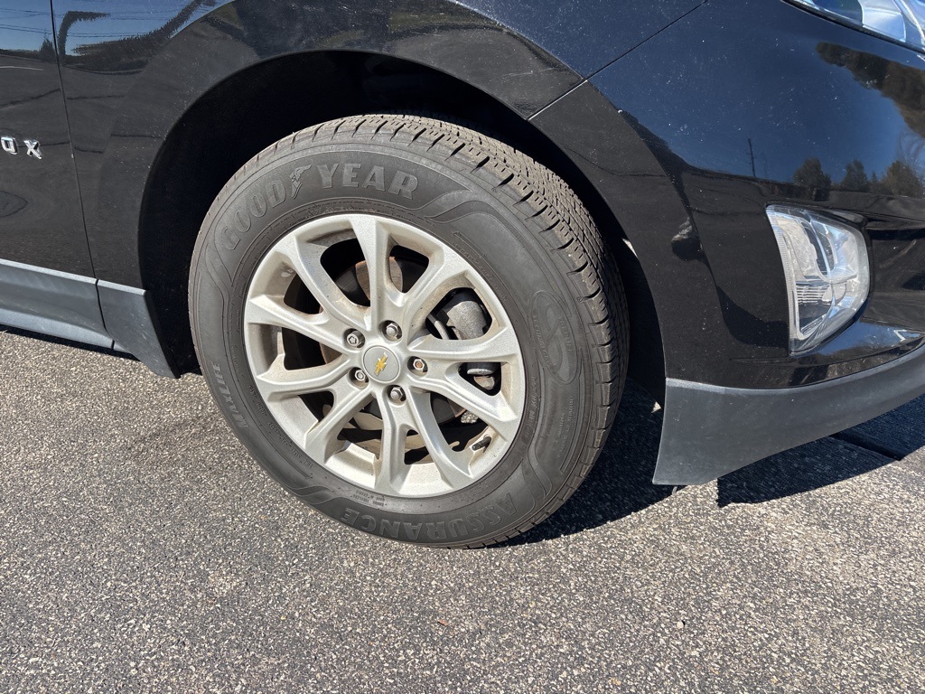 2019 Chevrolet Equinox LT photo 4