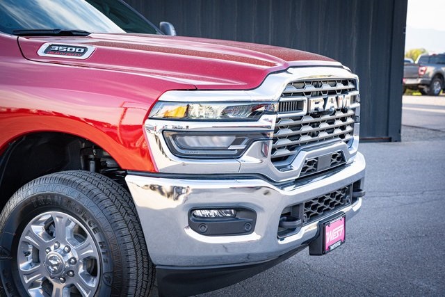 2025 Ram 3500 Big Horn photo 4