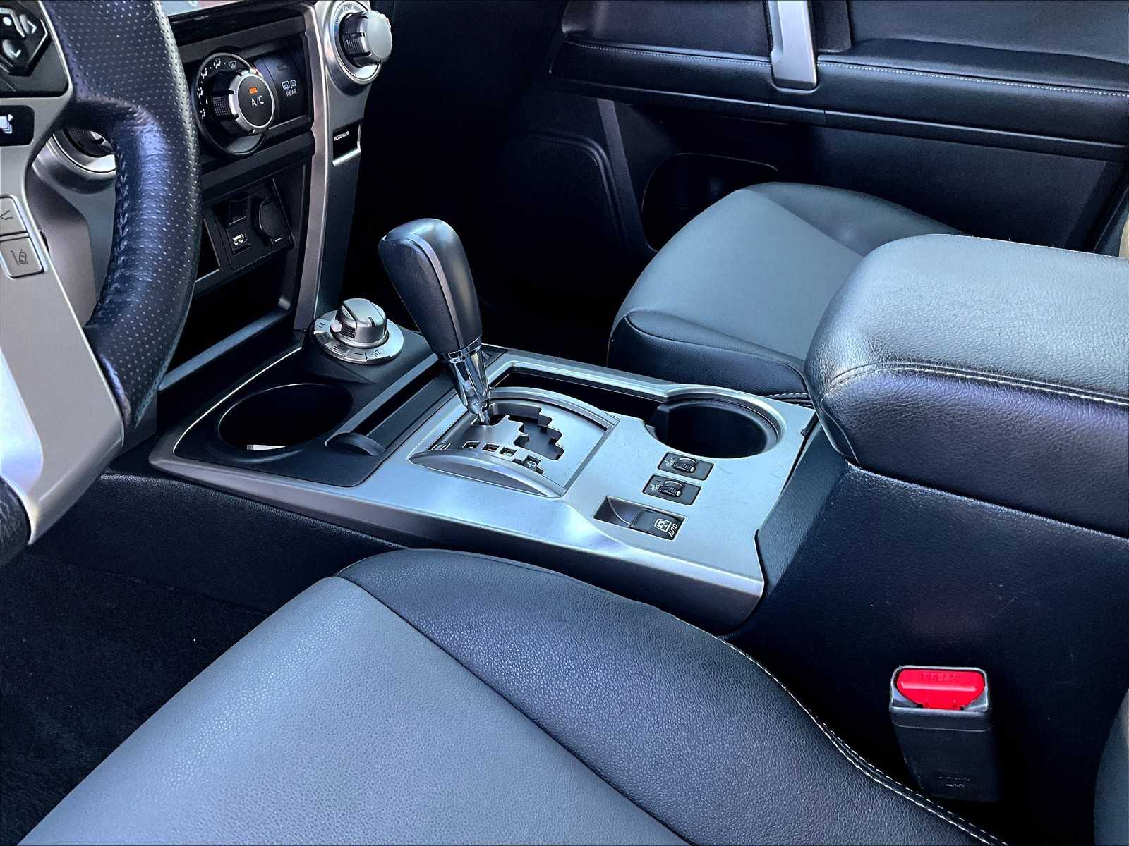 2024 Toyota 4Runner SR5 Premium photo 20
