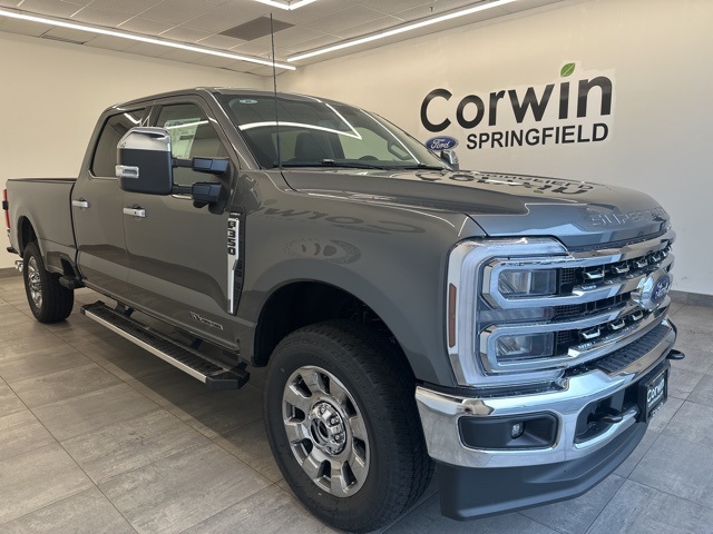2025 Ford F-350 Lariat photo 3