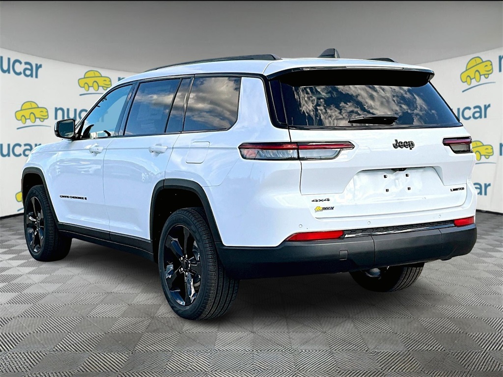 2025 Jeep Grand Cherokee Limited photo 2
