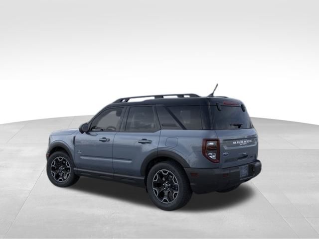 2025 Ford Bronco Sport Outer Banks photo 2