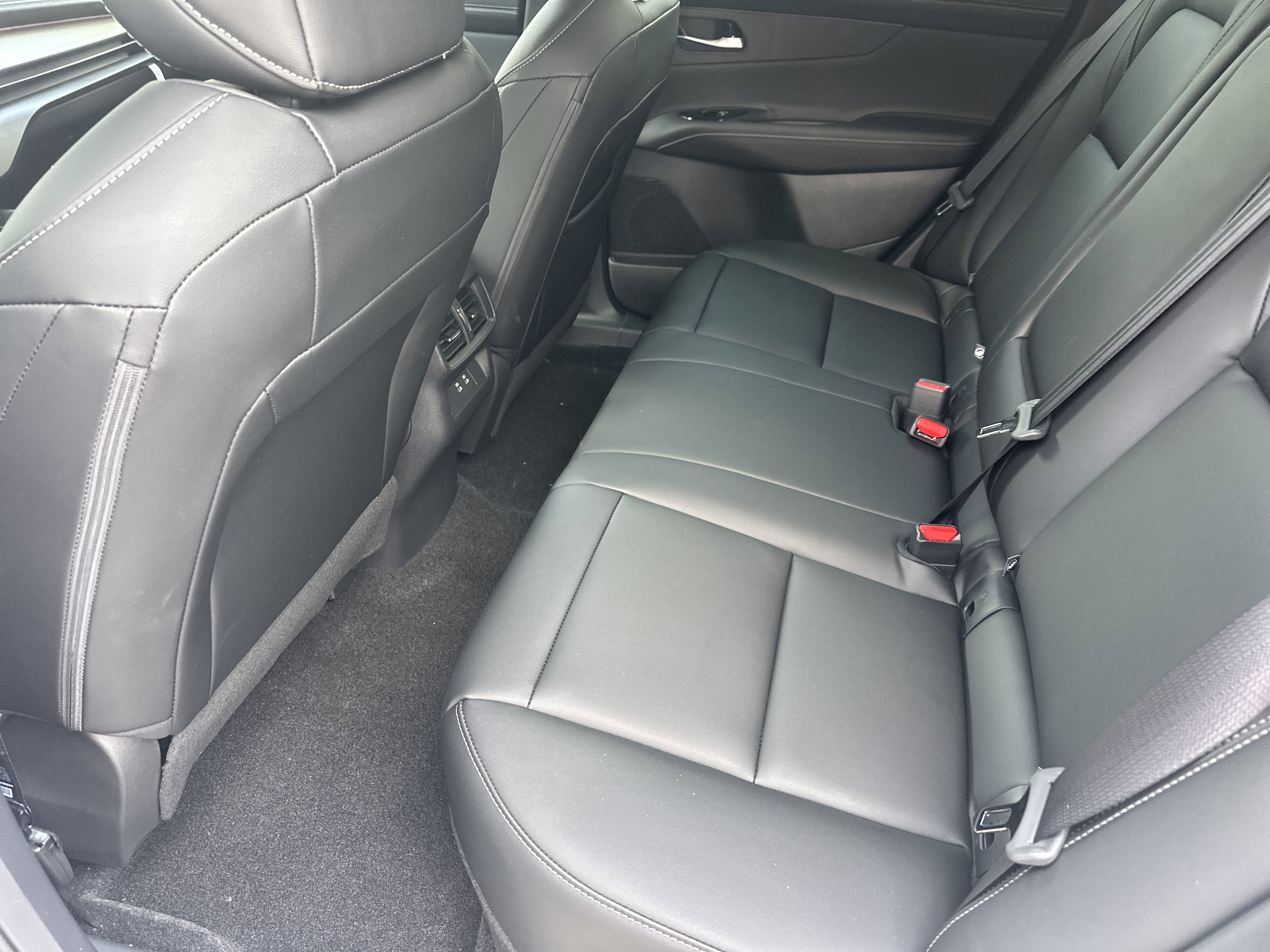 2025 Nissan Murano SL photo 15