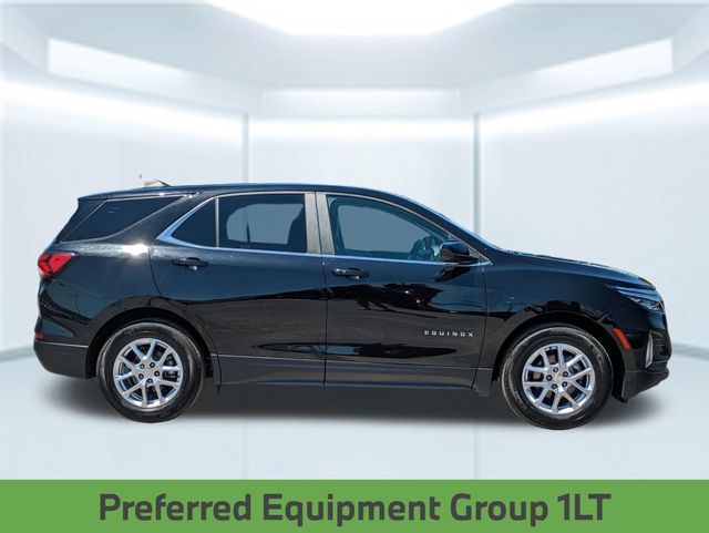 2023 Chevrolet Equinox LT photo 3