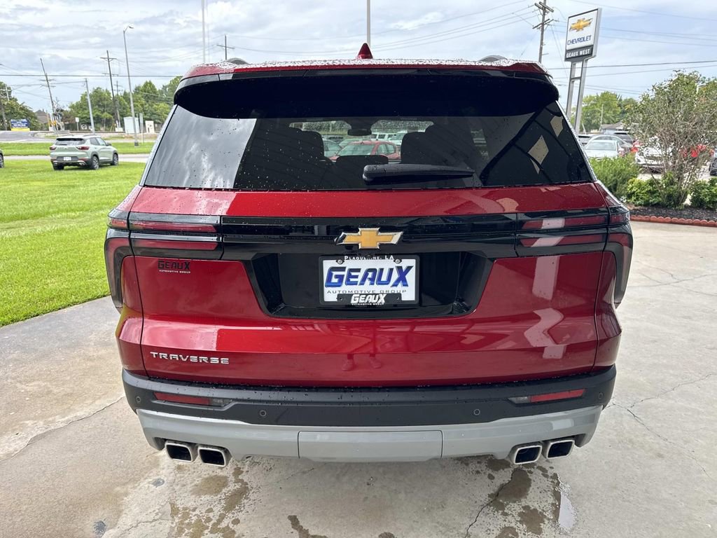 2025 Chevrolet Traverse photo 6