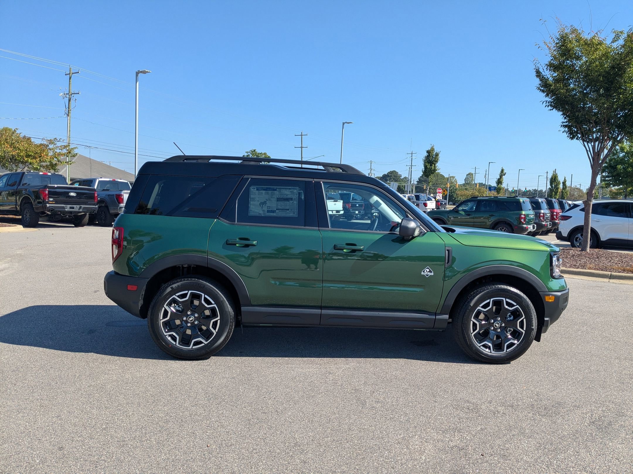 2025 Ford Bronco Sport Outer Banks photo 4