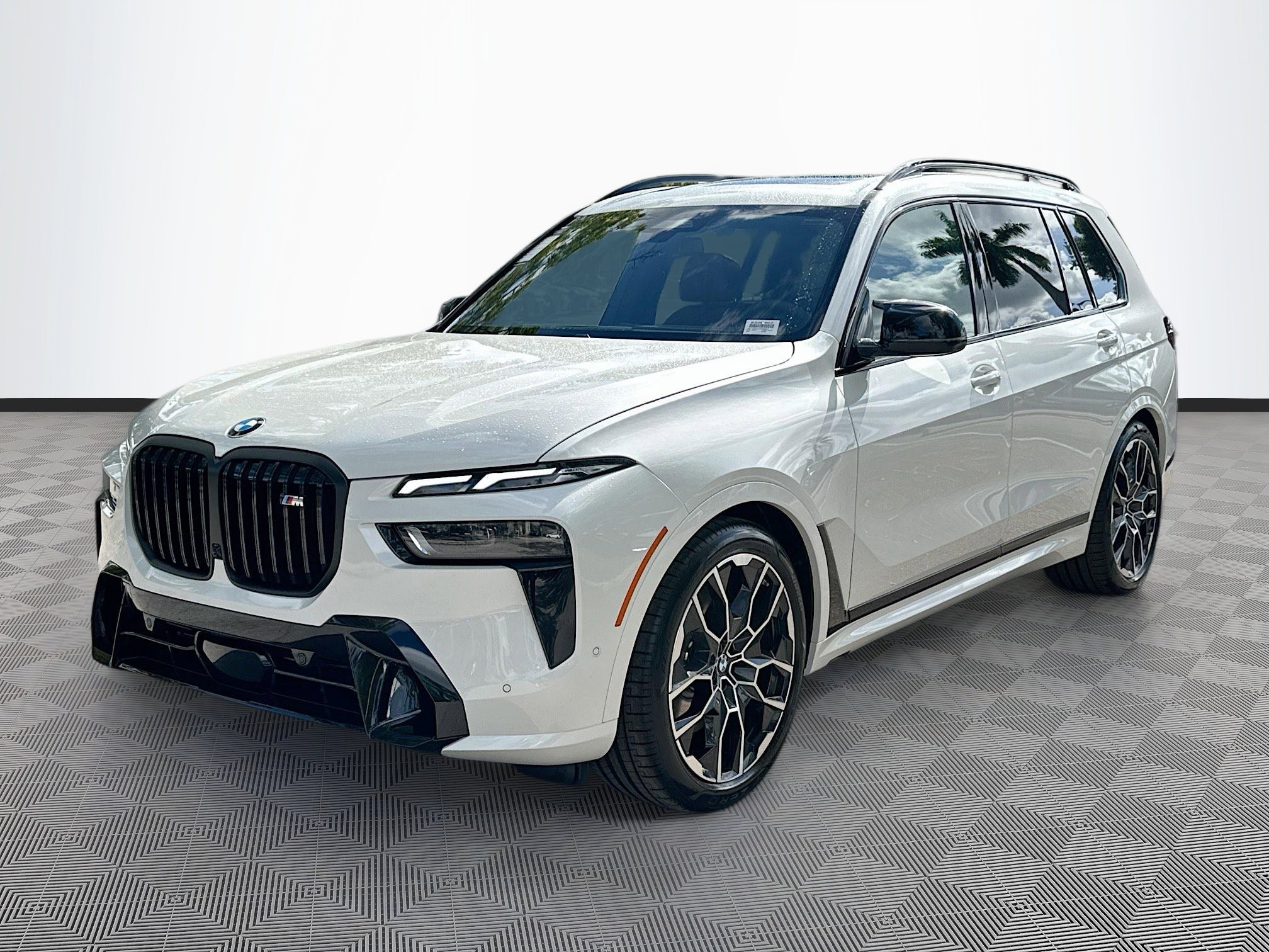 2026 Bmw X7 M60i photo 3