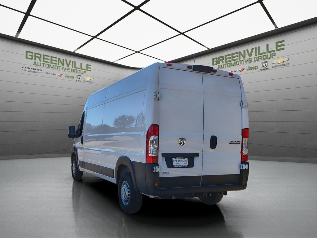 2024 Ram ProMaster 2500 photo 4