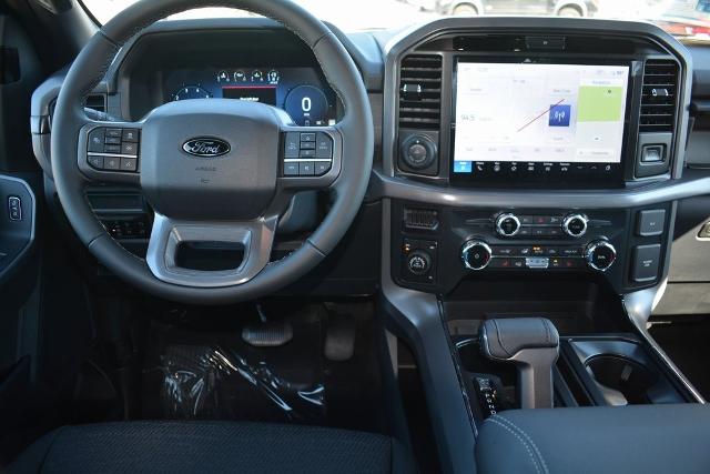 2025 Ford F-150 XLT photo 4