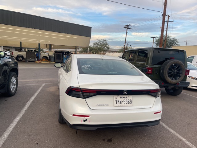 2023 Honda Accord LX photo 2