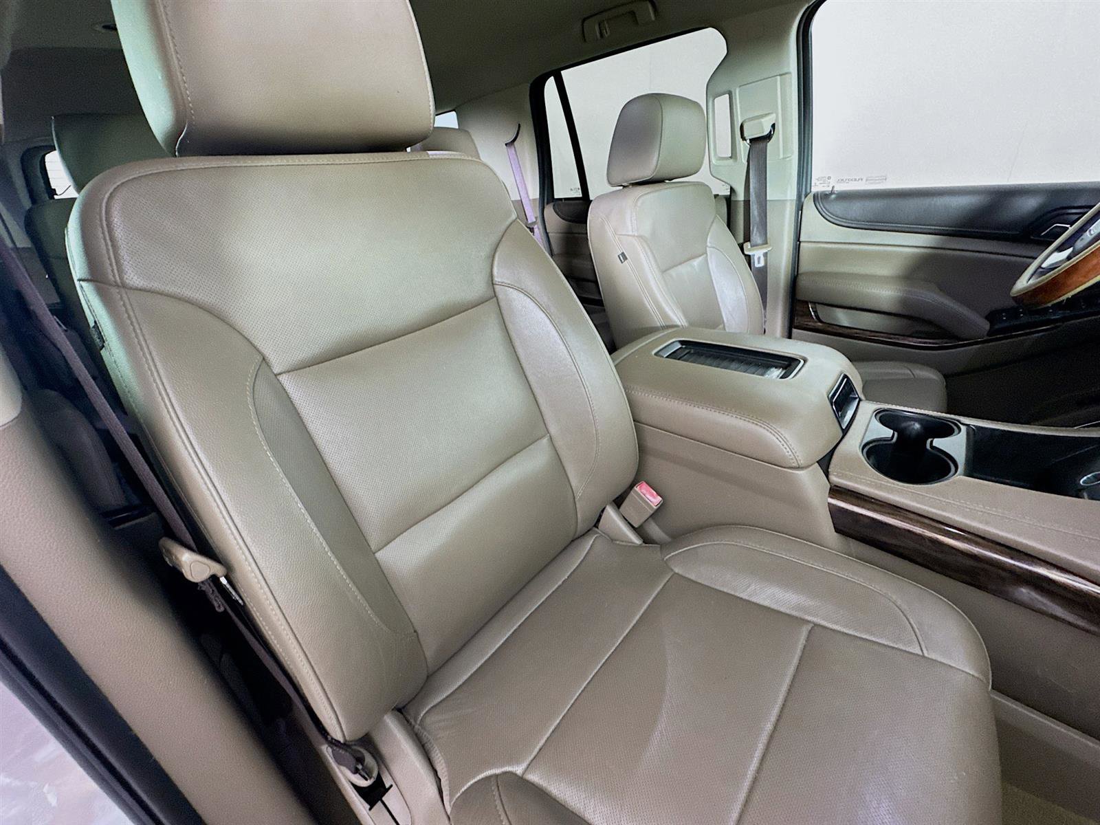 2017 Gmc Yukon SLT photo 27